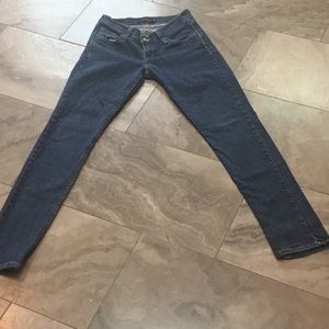 Women’s Levi’s size 5 medium